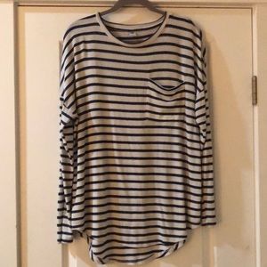 ❤️3/$25❤️🙌🏻Old Navy🙌🏻 horizontal striped long sleeve